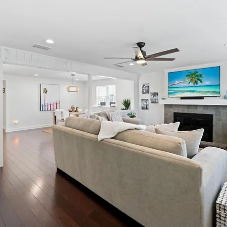 Villa Wine Down, Heated Saltwater Pool